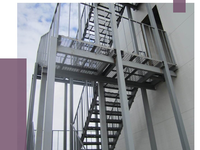 Монтаж пожарных лестниц в Старой Руссе от 7744 руб.