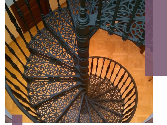 Винтовые лестницы под ключ в Старой Руссе: производство и монтаж