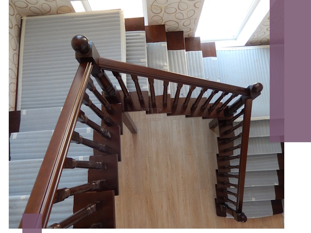 П-образные лестницы под ключ в Старой Руссе — изготовление и монтаж