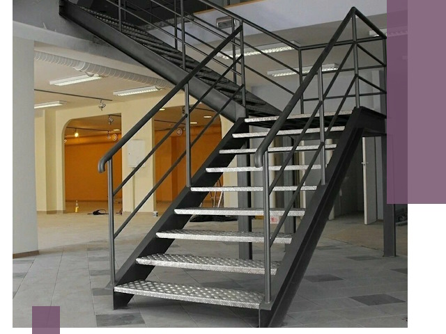 Лестницы для офиса в Старой Руссе: изготовление, монтаж, демонтаж