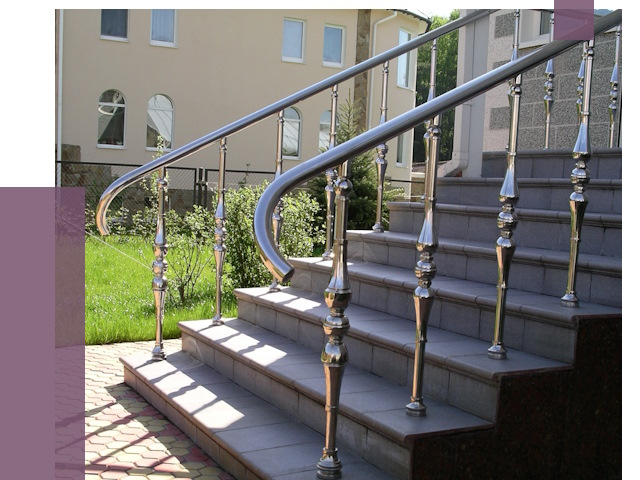 Перила для крыльца в Старой Руссе от 10700 руб. — монтаж ПРОЛЁТ-Срс