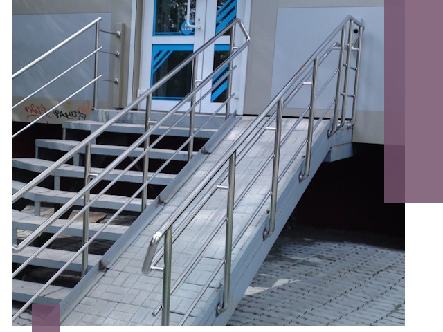 Пандус на крыльцо под ключ в Старой Руссе: монтаж и изготовление