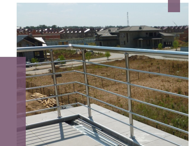 Парапеты из нержавеющей стали в Старой Руссе от 7948 руб. за м² | ПРОЛЁТ-Срс