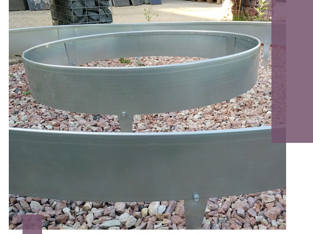 Нержавеющие бордюры под ключ в Старой Руссе — изготовление и монтаж