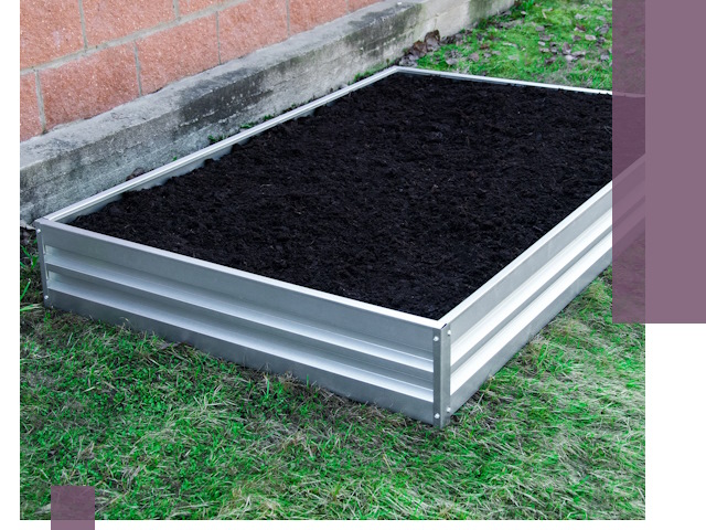 Металлические бордюры для грядок в Старой Руссе: прочность и аккуратность