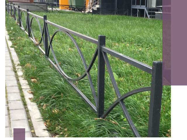 Газонные ограждения из металла в Старой Руссе — монтаж и продажа