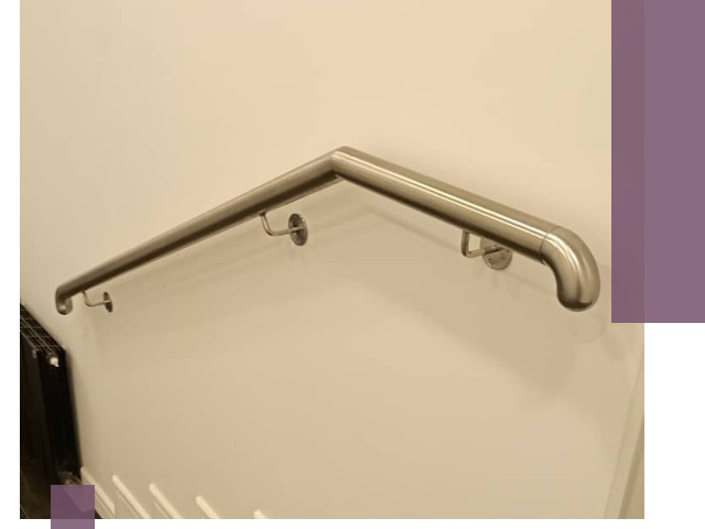 Изготовление пристенных поручней в Старой Руссе под ключ за сроки